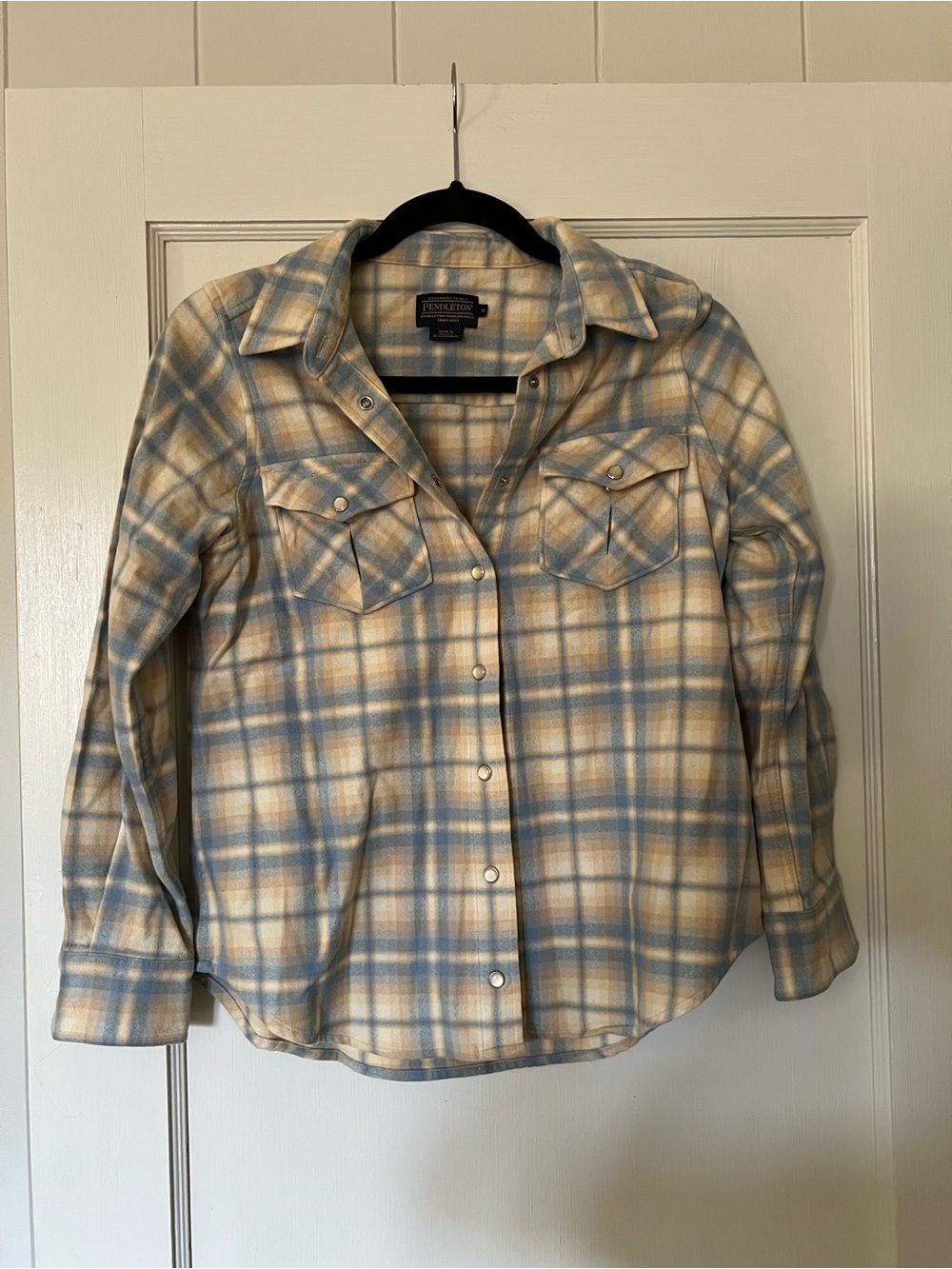 Pendleton Women’s Blue & Cream Plaid Button-Up Shirt